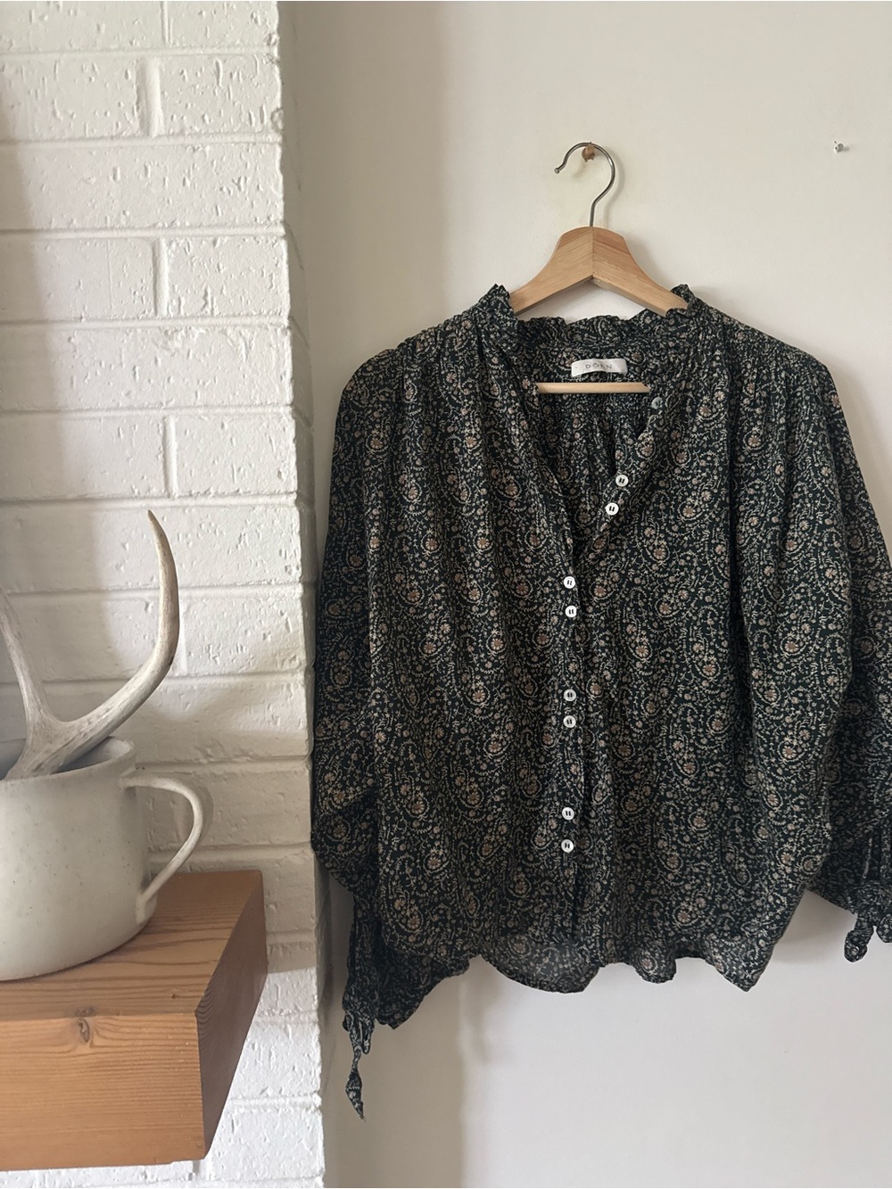 Doen Black Paisley Button-Front Blouse